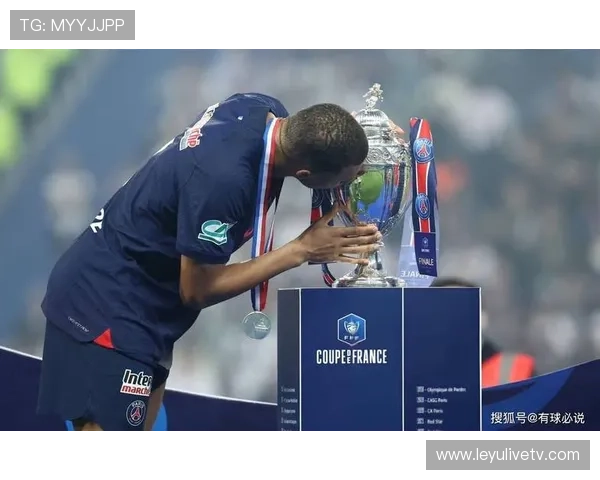 姆巴佩追讨巴黎圣日耳曼590万欧欠款，法警介入下达支付令